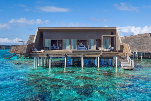 St.Regis Overwater Suite