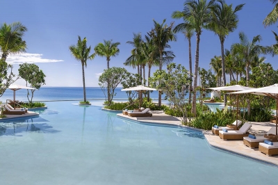 Pools & Cabana Experience